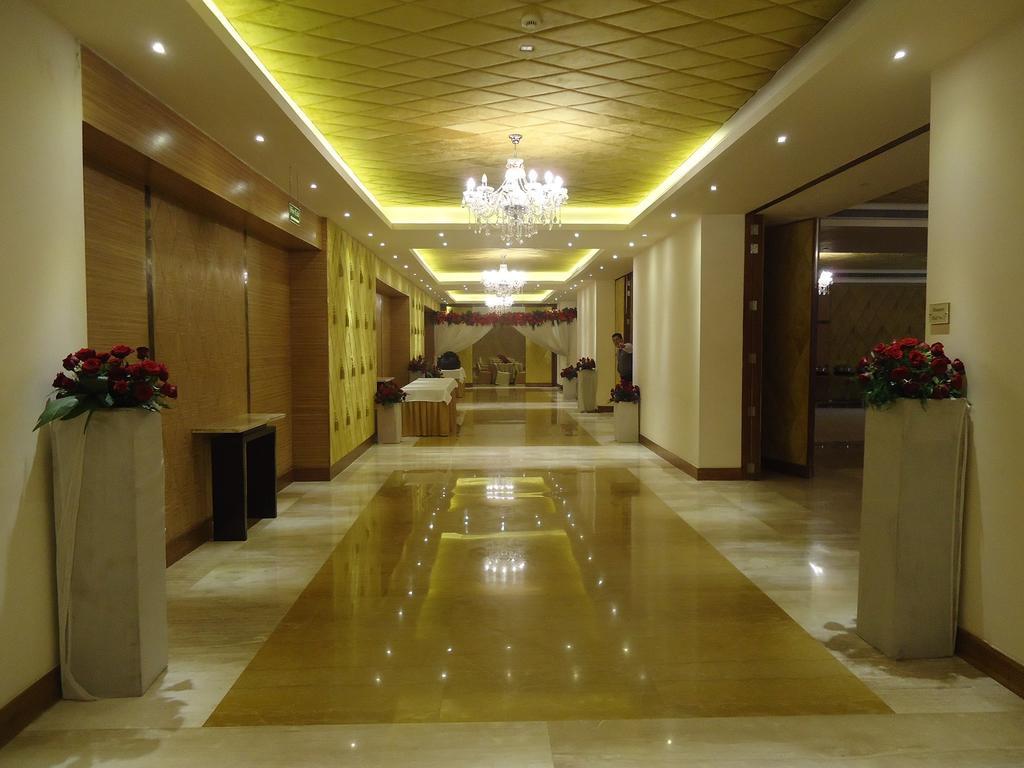 Country Inn & Suites By Radisson, Мератх Экстерьер фото