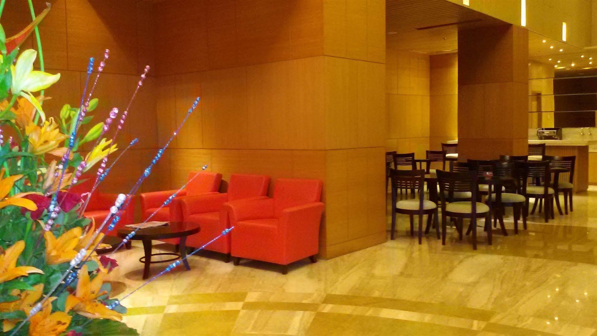 Country Inn & Suites By Radisson, Мератх Экстерьер фото