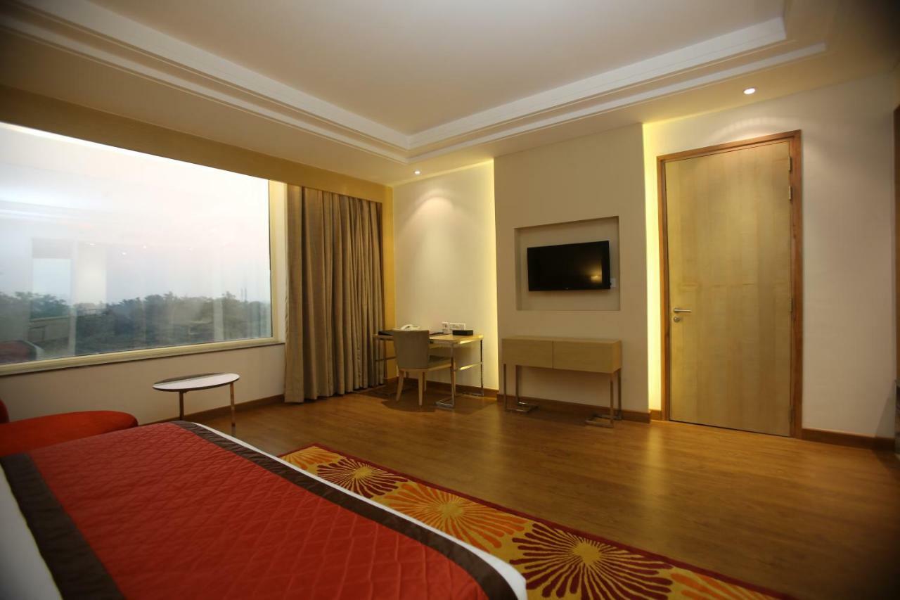 Country Inn & Suites By Radisson, Мератх Экстерьер фото