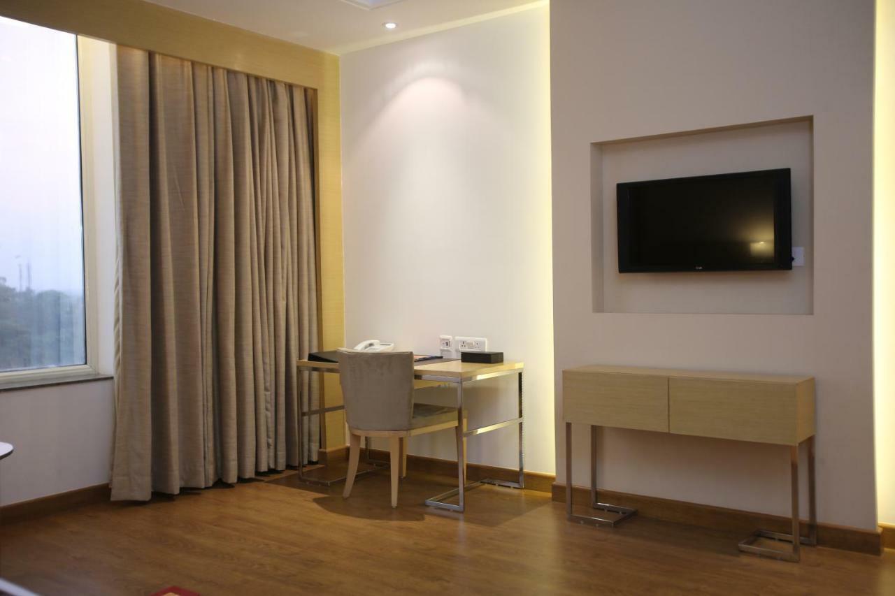 Country Inn & Suites By Radisson, Мератх Экстерьер фото